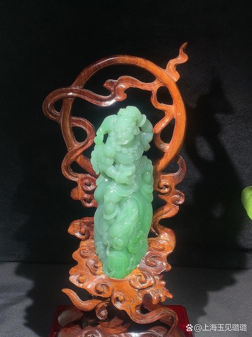 碧玉粉青降龍羅漢擺件 凝聚匠心 寓意深遠